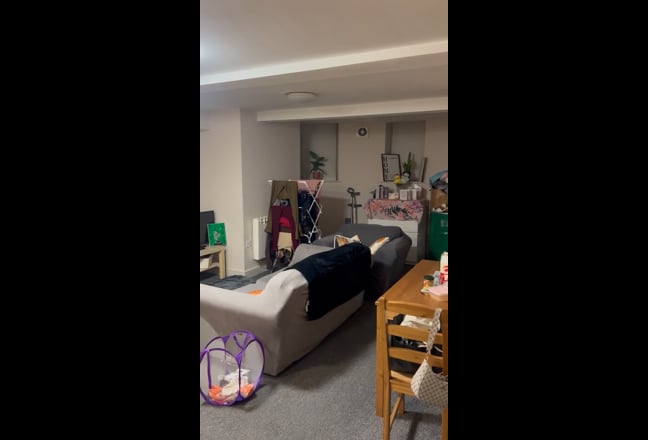 Spacious 1-BedFlat Available to Let–Great Location Main Photo
