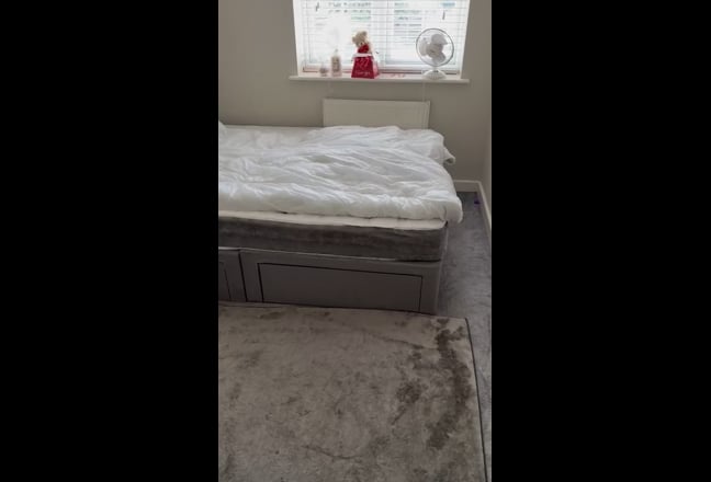 Double room available to move in ASAP Main Photo
