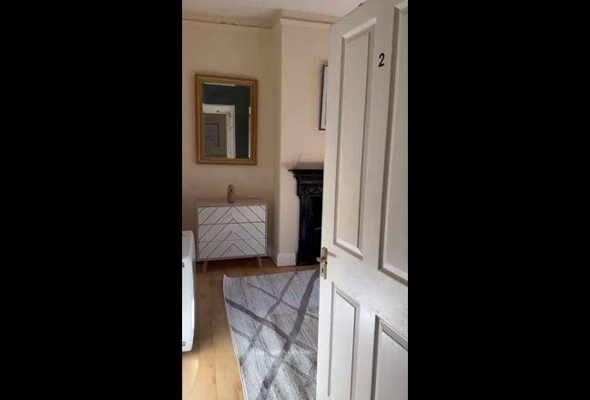 Single Occupancy Only - Huntingdon Town Centre Main Photo