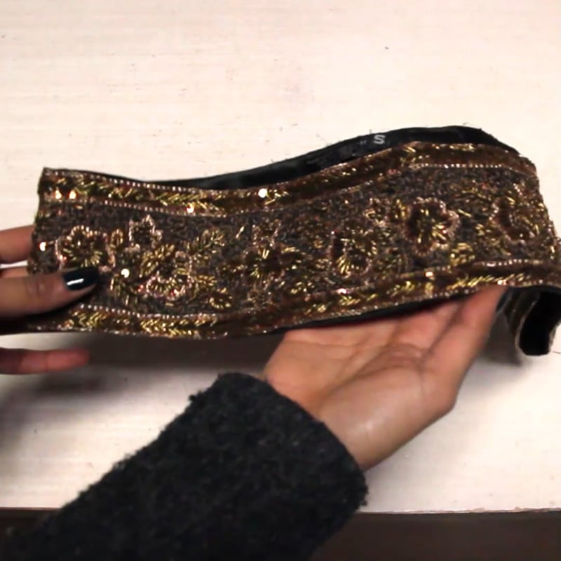 Vidéo: Ceinture à sequin brodée main - Fleuri bronze & noir (Taille M)