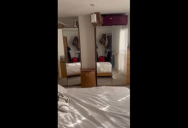 Modern Double Room E2 - Close Transport Main Photo
