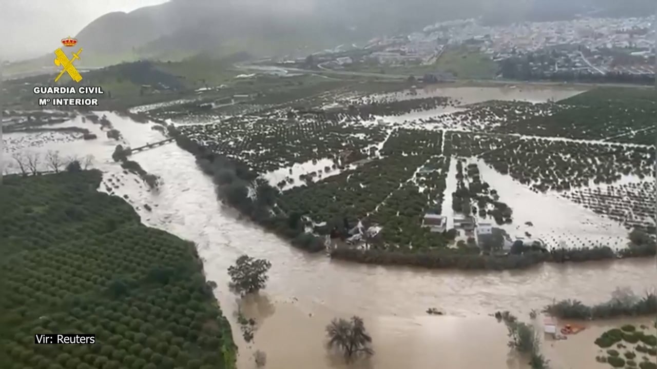 Poplave odnašale avtomobile, na poti novo neurje