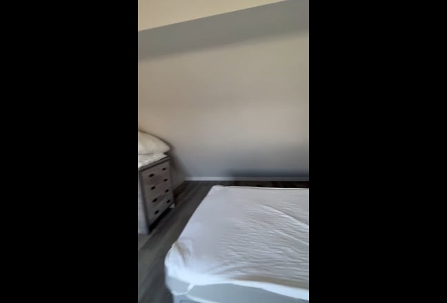 ⭐️ Attic, En-suite Room Available with bills incl Main Photo