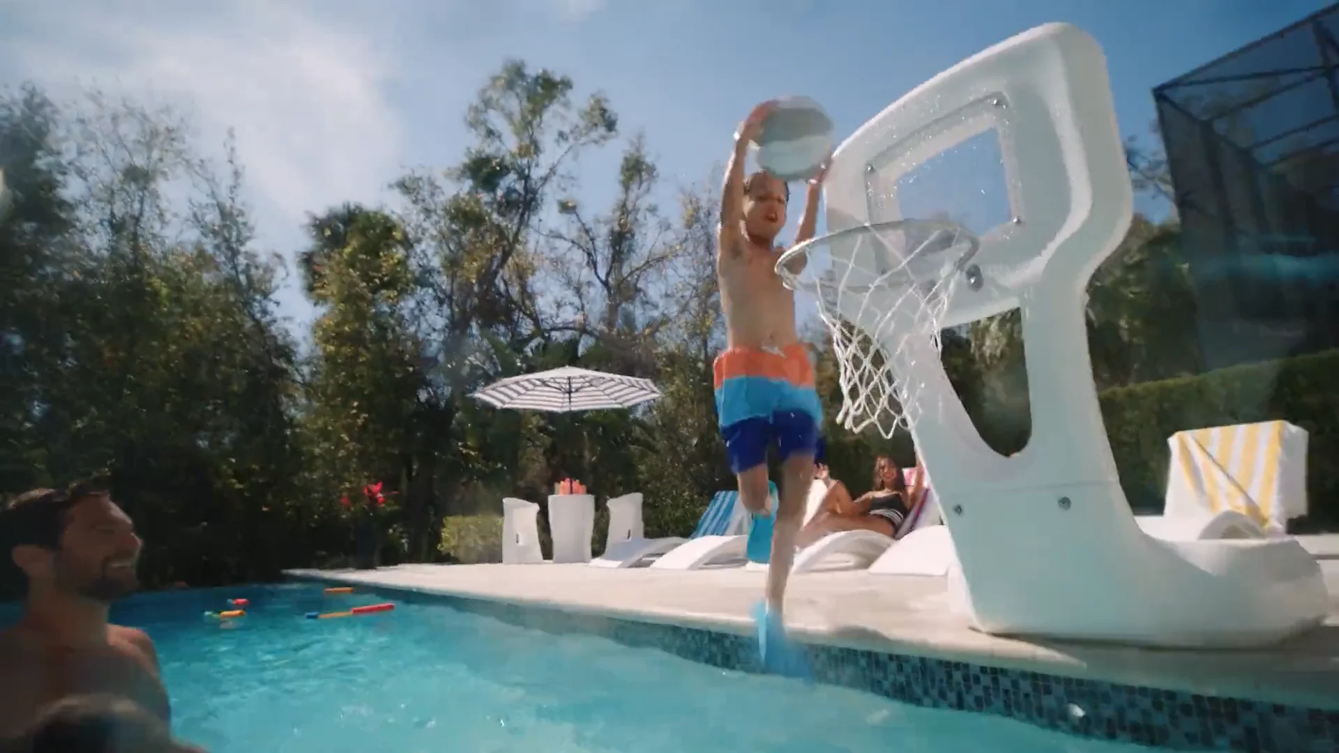 Vero Pool Basketball Hoop™ from Step2