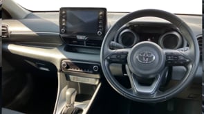 TOYOTA YARIS 2022 (22)