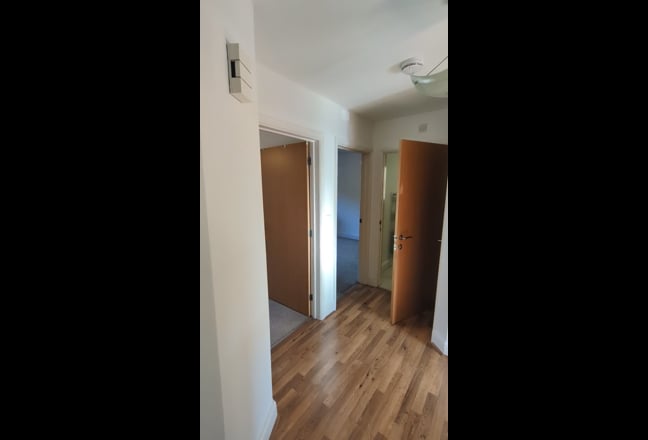 Video 1: Living Room/ Kitchen