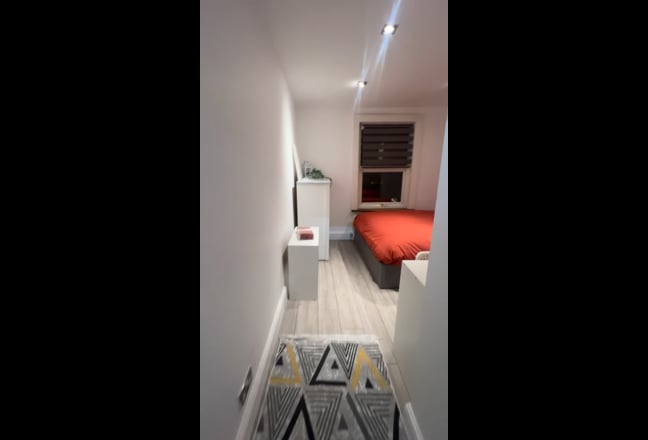 Double Room Available Now Main Photo