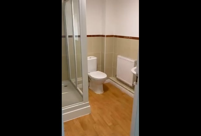 Room To Let(En-suite ) Main Photo