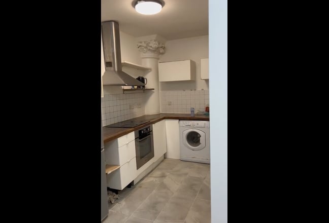 Beautiful converted 1 Bedroom Flat Ground Floor Main Photo