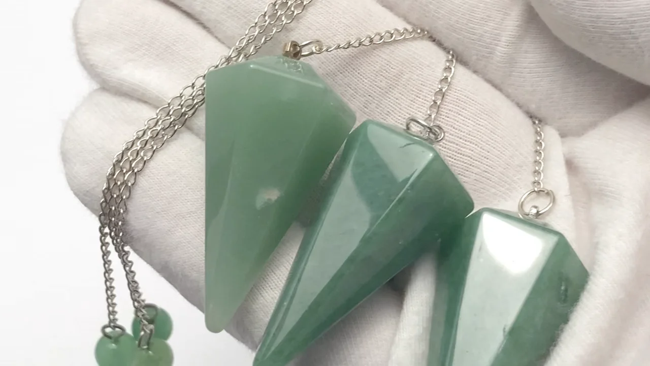 グリーンアベンチュリン ペンデュラム36×18×18mm チェーン付き 1個