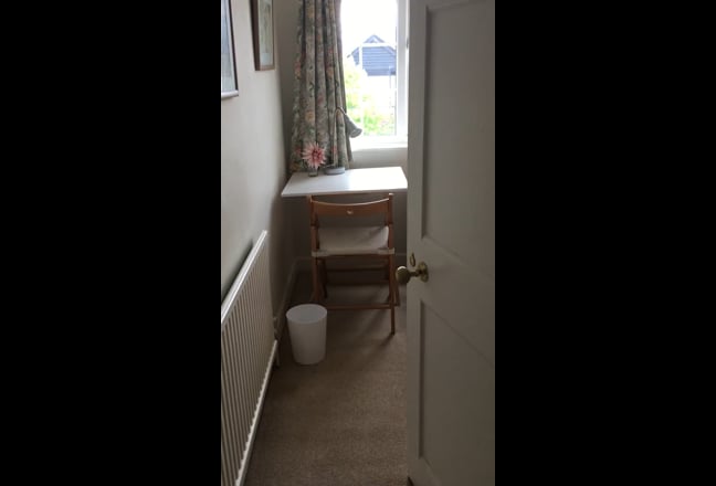 Mon to Fri single room available Main Photo