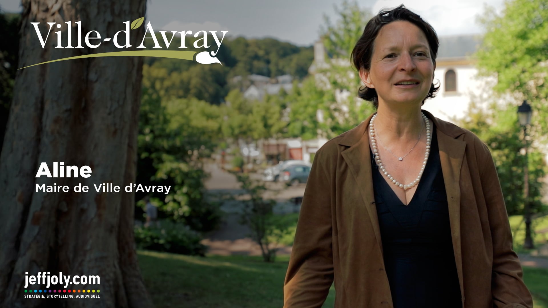 Aline (Maire de VIlle d'Avray)