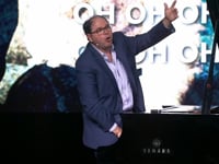 Energizing the Audience With Coldplay