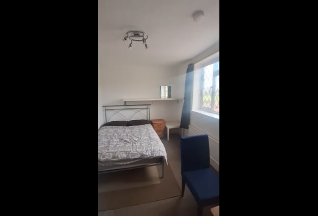 Large Double rooms, Frampton Cotterell BS36 Main Photo