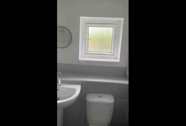 Room Available – Ideal Location Near Birmingham Ci Main Photo