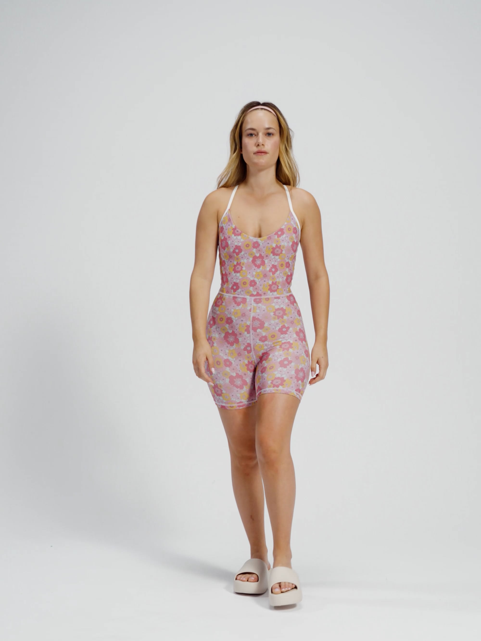 אוברול קצר אורך ”5 X בגב מבד ilios