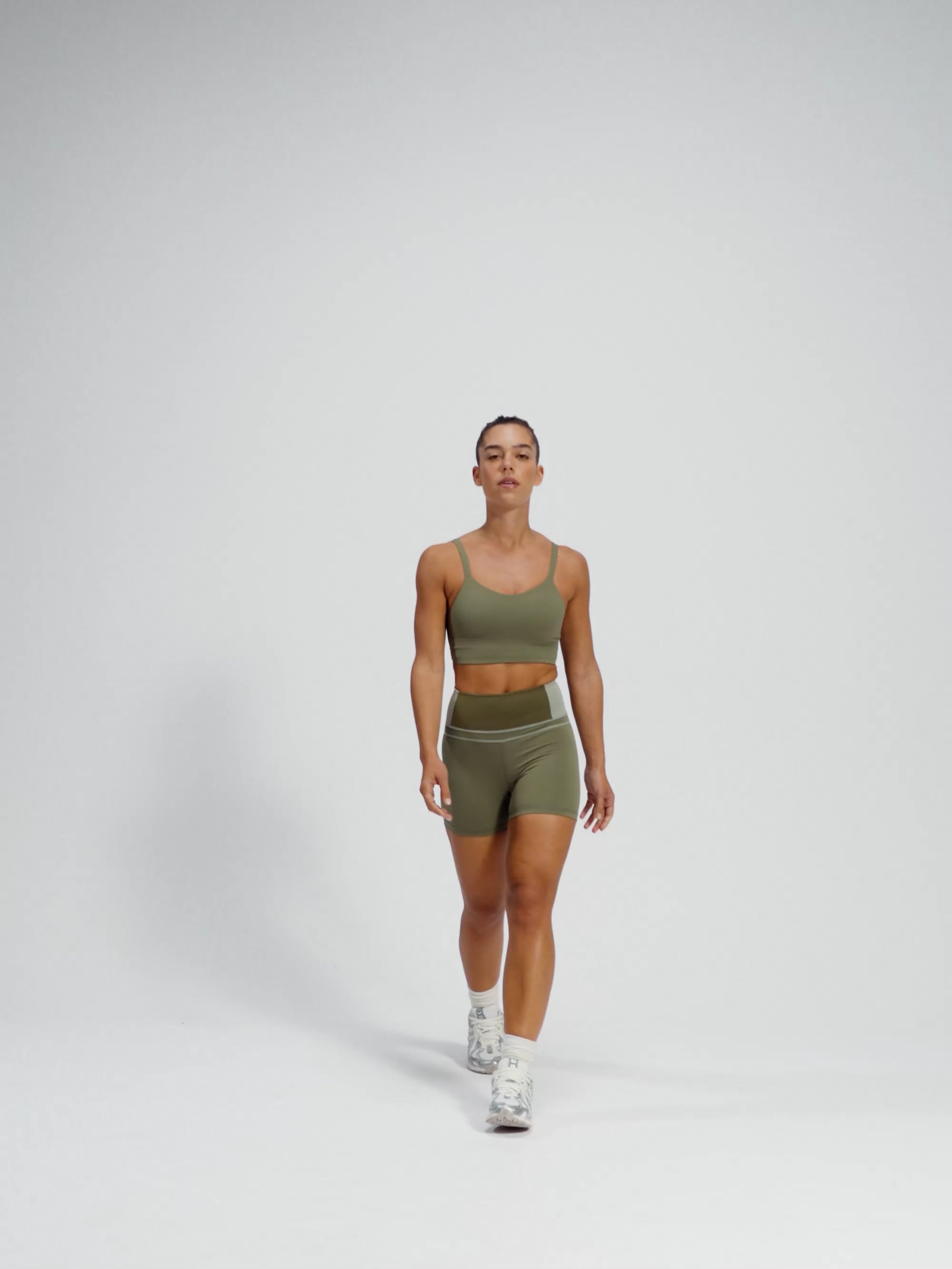 טייץ קצר אורך 5” מבד nero