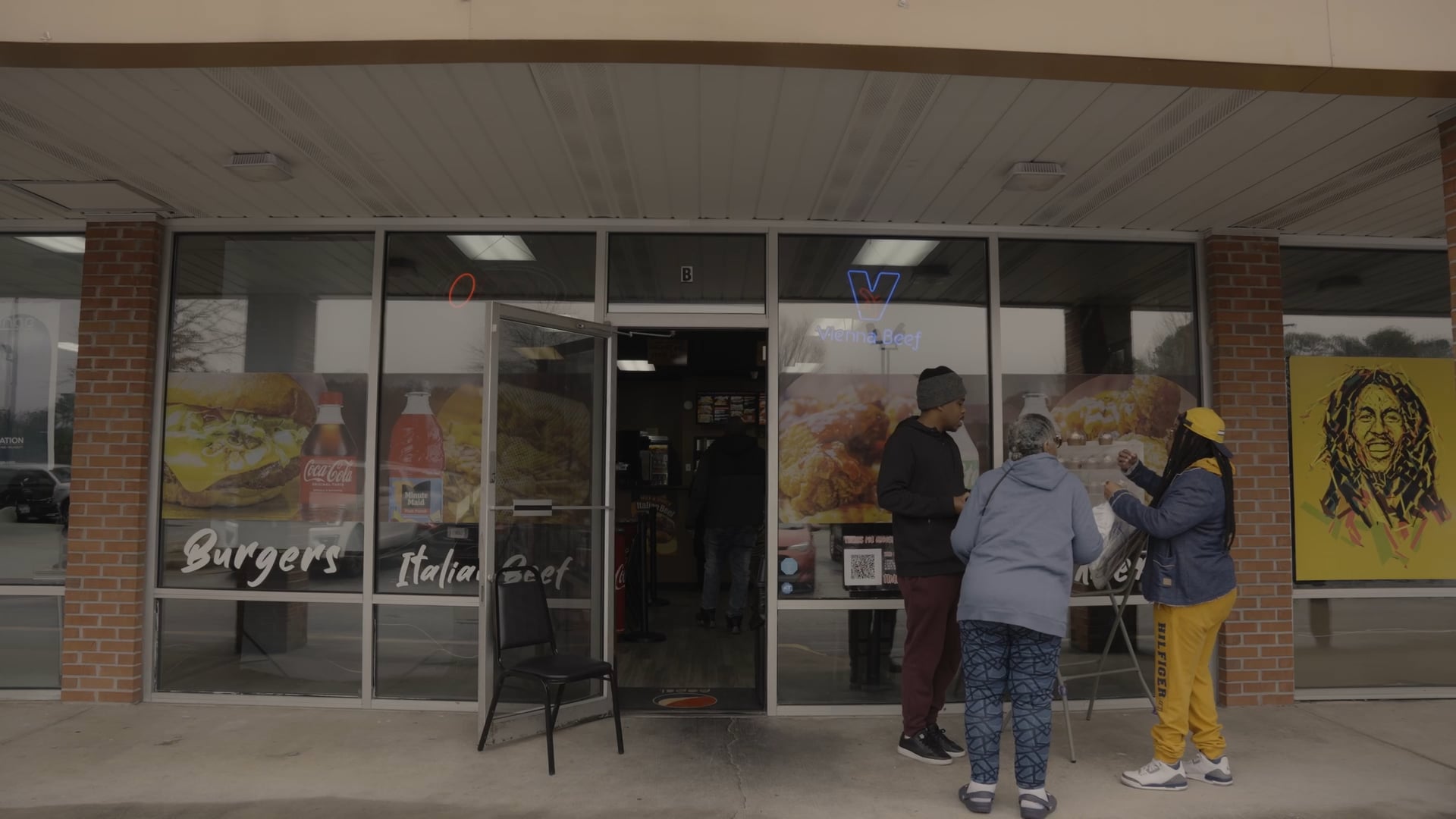 Eat at Fingerz Commercial