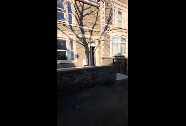🏡Spacious Fully Furnished En-Suite Rooms for Rent Main Photo