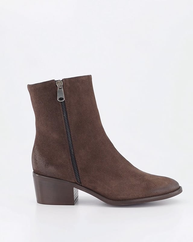 ETCH / Brown Suede