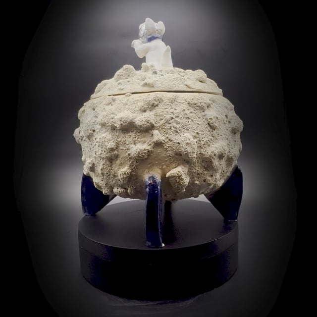 PhillipRetuta_Ceramics_MoonDogJar