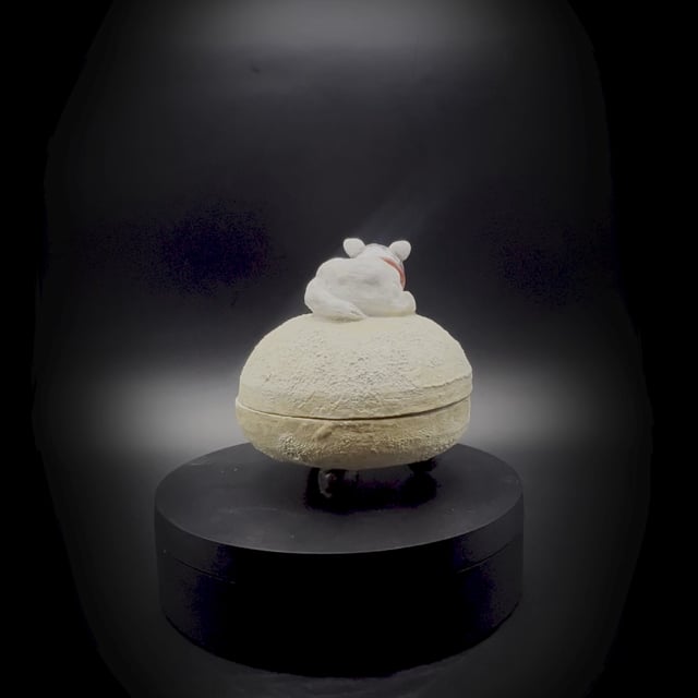 PhillipRetuta_Ceramics_MiniMoonJar