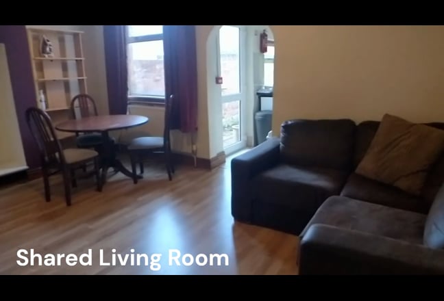 Nice comfy warm rooms #3 *BILLS INC* Main Photo