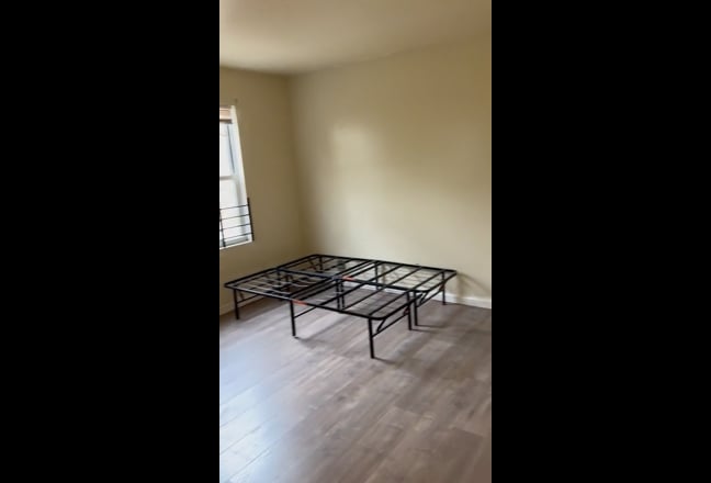 Newly renovated large room near NJCU Main Photo