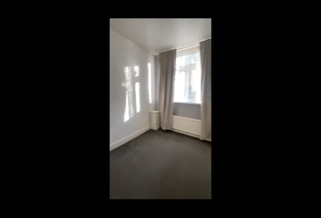 3 Bed Flat off Green St - East Ham - Upton Park E6 Main Photo