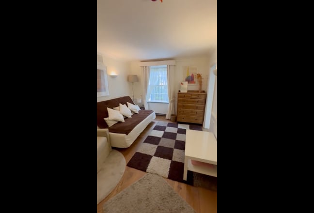 Fabulous Studio Flat in Baker Street Main Photo