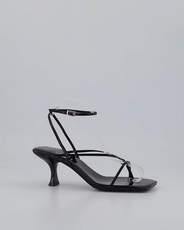 FLUXX /Black Patent