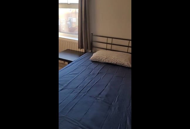 Double bedroom for single professional  Main Photo