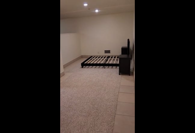 Apartment 1 Bdrm/1 Bath Sub Level Main Photo