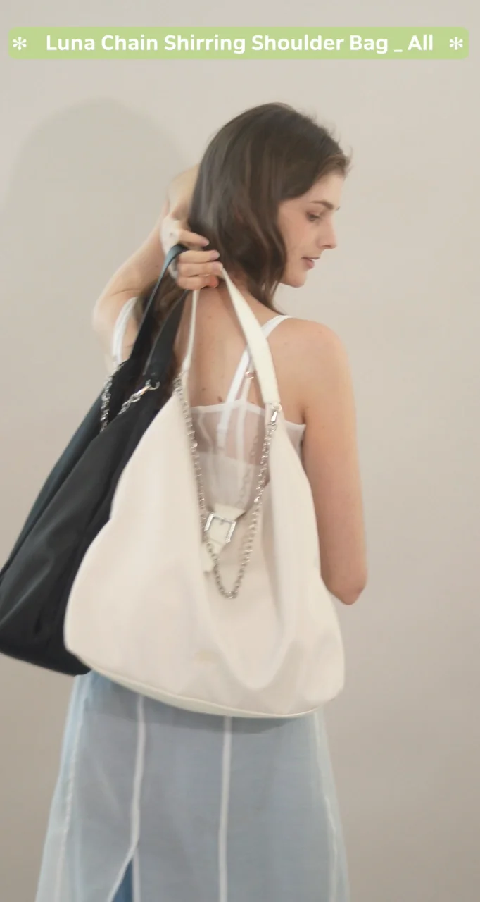Luna Chain Shirring Shoulder Bag _ 2COLORS : Masmarulez