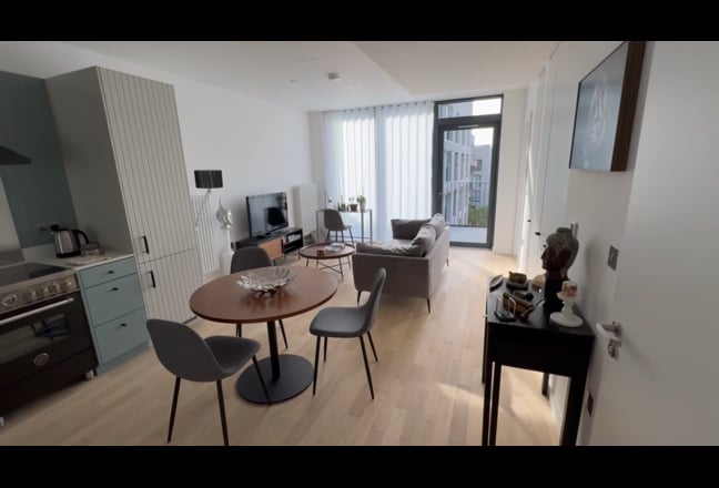 Luxury 1BR Apt in Brentford  Main Photo