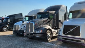 2013 KENWORTH T660 TANDEM AXLE TRUCK TRACTOR VIN