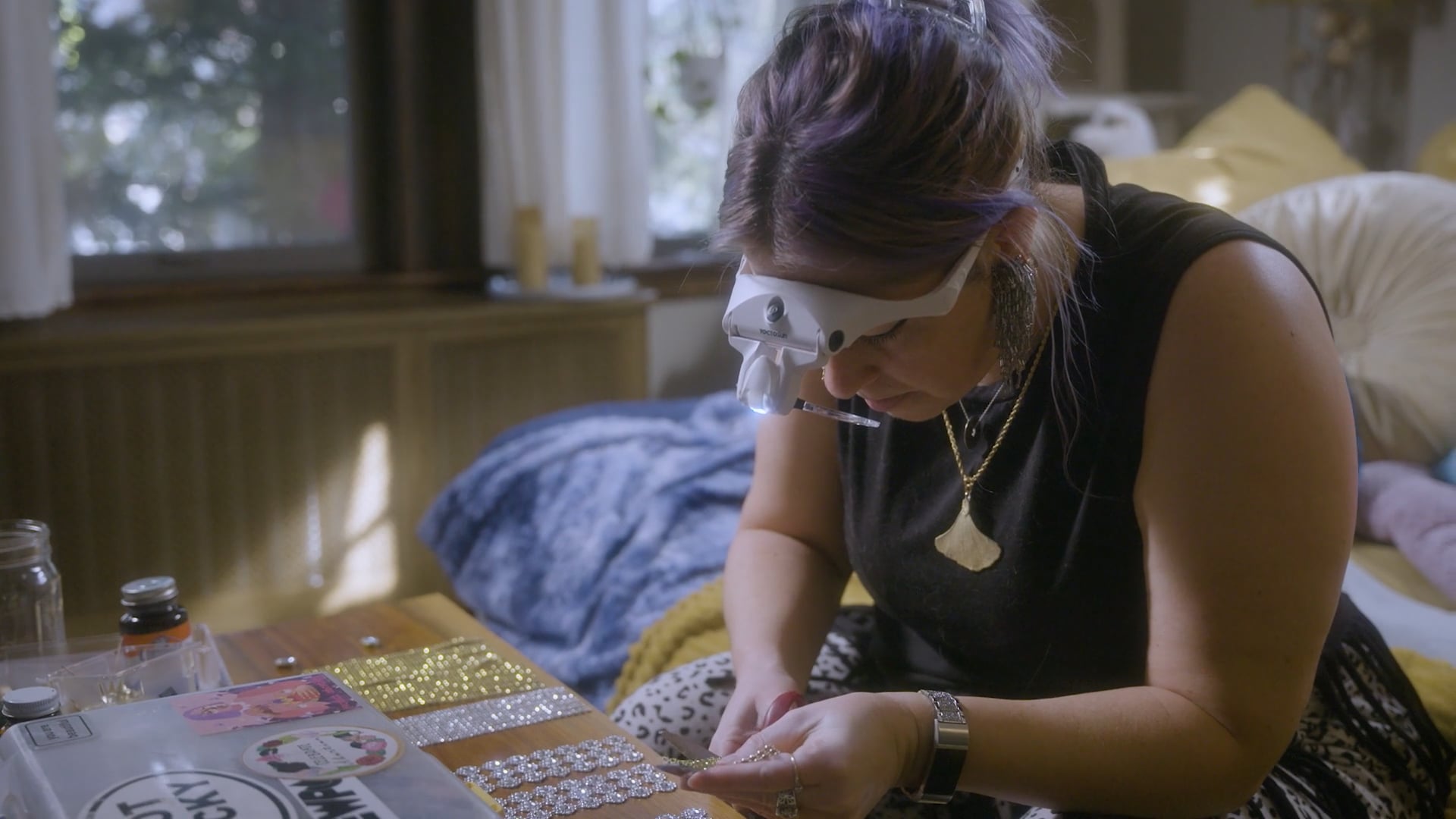 My Chronic Life: An Artist’s DME Journey | Three-Episode Documentary Series, HealthCentral (2024)