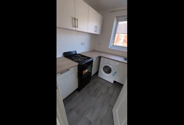 2 Bed Terraced House, Scarborough Road, NE6 Main Photo