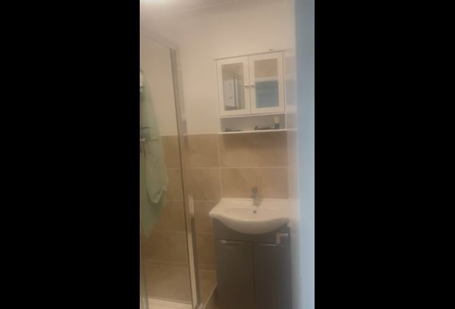 Patchway/Large Double Room in North Bristol  Main Photo