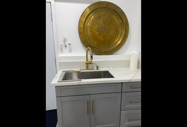 Spacious Private Studio with Beautiful Bathroom Main Photo