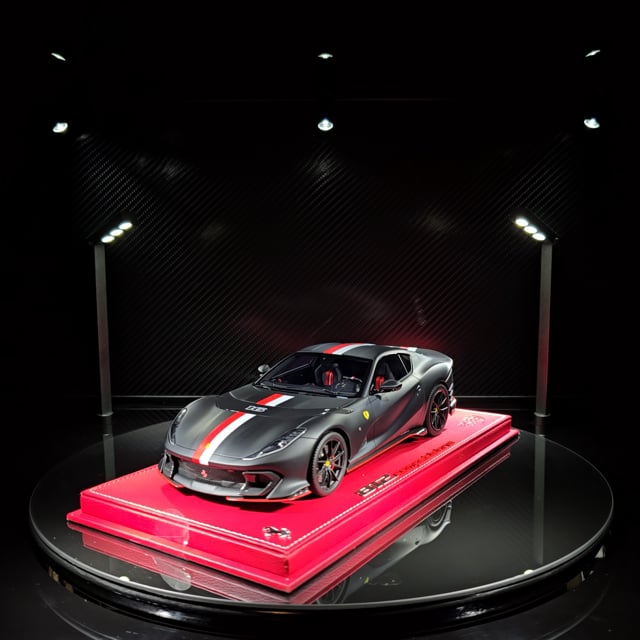 Comprar Ferrari 812 Competizione Livery Monaco Preta 1/18 BBR - a