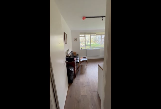 Small double bed room rent  Main Photo