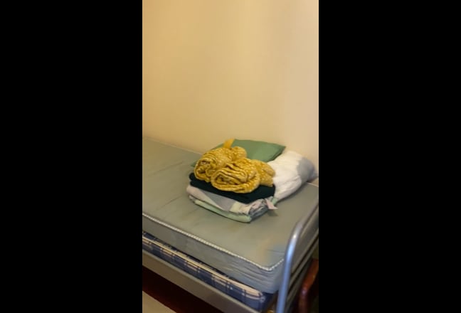 Room for rent in S10 Main Photo