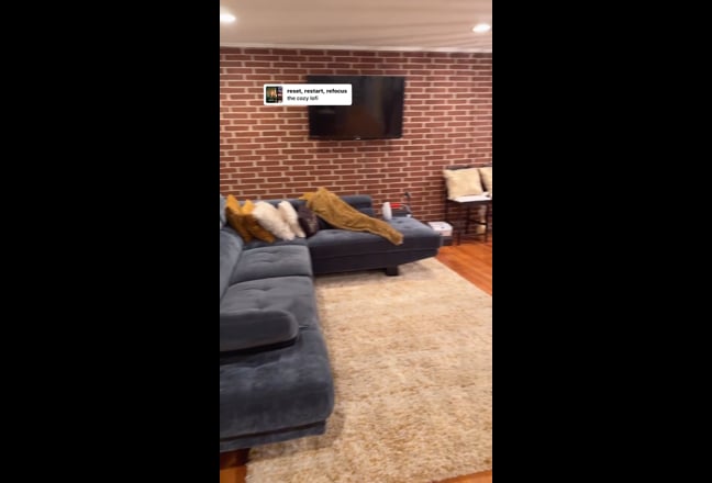 Amazing Deal! April move-in special $1000monthly Main Photo