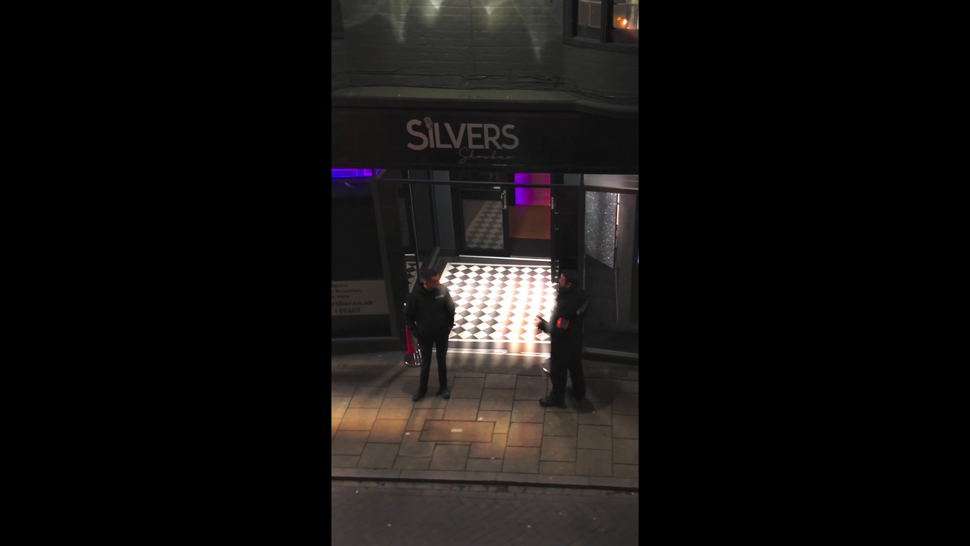 Silvers Showbar