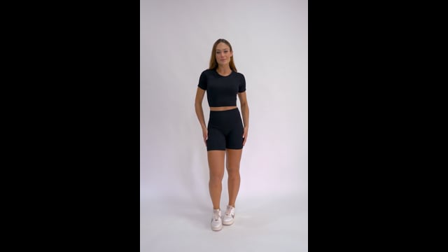 Cropped Fitness Preto Canelado Básico