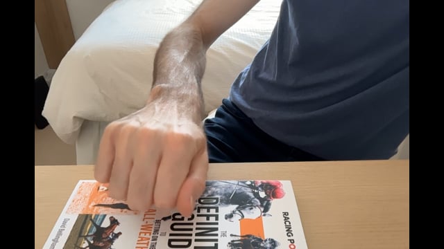 Door knock motion 220