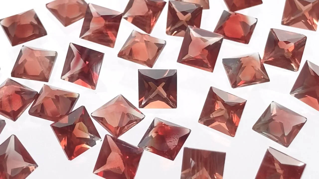 宝石質オレゴンサンストーン AAA ルース プリンセスカット5×5mm 1粒