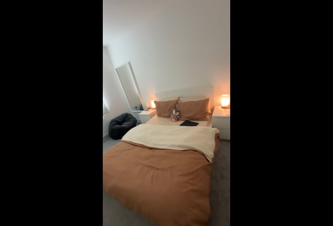 Video 1: Double furnished/ unfurnished bedrooms available in forest gate