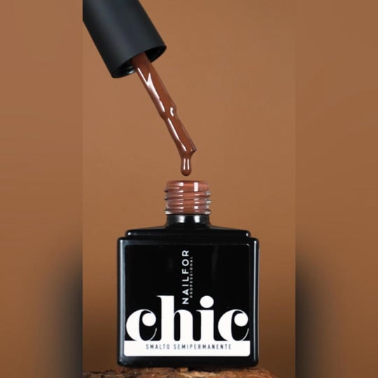 Vídeo: CHIC SEMI-PERMANENTE DE UÑAS - 467N Nocciola Vídeo: CHIC SEMI-PERMANENTE DE UÑAS - 467N Nocciola